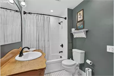 295 W Evans Creek Rd, Rogue River, OR 97537 - Photo 23