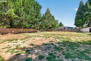 295 W Evans Creek Rd, Rogue River, OR 97537 - Photo 41