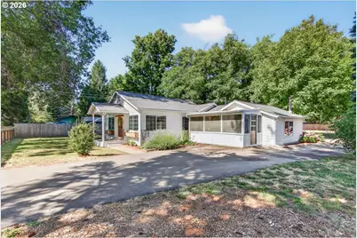 295 W Evans Creek Rd, Rogue River, OR 97537 - Photo 3