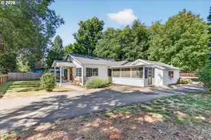 295 W Evans Creek Rd, Rogue River, OR 97537 - Photo 3