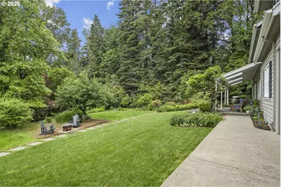 13220 S Iron Mountain Blvd, Portland, OR 97219 - Photo 23