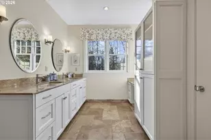 13220 S Iron Mountain Blvd, Portland, OR 97219 - Photo 15