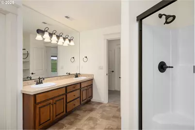 14101 NW Gargany St, Portland, OR 97229 - Photo 27