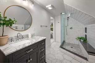 8234 SW Capitol Hwy, Portland, OR 97219 - Photo 27
