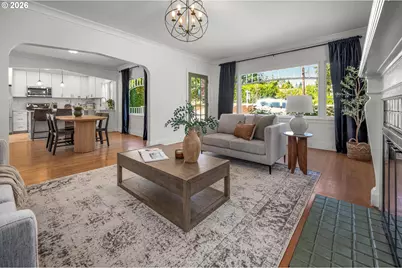 8234 SW Capitol Hwy, Portland, OR 97219 - Photo 5