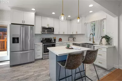 8234 SW Capitol Hwy, Portland, OR 97219 - Photo 7