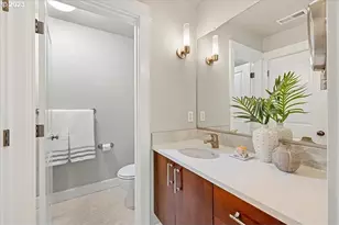 12802 Boones Ferry Rd, Lake Oswego, OR 97035 - Photo 11