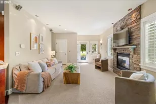 12802 Boones Ferry Rd, Lake Oswego, OR 97035 - Photo 9