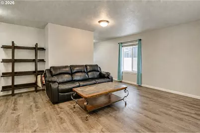 1106 SE 6th St, Battle Ground, WA 98604 - Photo 5