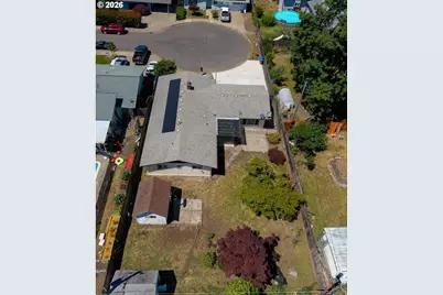 1081 E Jackson Ave, Cottage Grove, OR 97424 - Photo 41