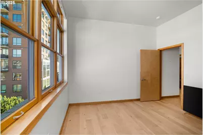 821 NW 11th Ave #613, Portland, OR 97209 - Photo 23