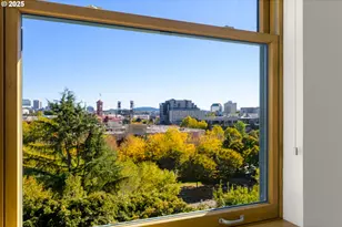 821 NW 11th Ave, Portland, OR 97209 - Photo 15