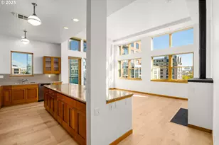 821 NW 11th Ave, Portland, OR 97209 - Photo 7