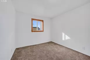 111 Cypress Ave, Garibaldi, OR 97118 - Photo 9