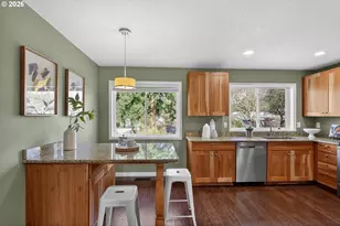 4695 SW Flower Pl, Portland, OR 97221 - Photo 11