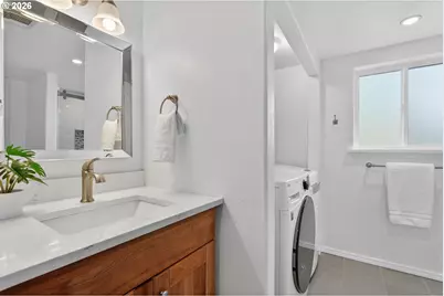 4695 SW Flower Pl, Portland, OR 97221 - Photo 21