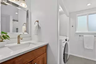 4695 SW Flower Pl, Portland, OR 97221 - Photo 21