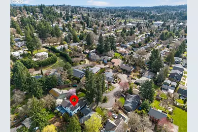 4695 SW Flower Pl, Portland, OR 97221 - Photo 3