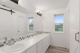 806 SE 73rd Ave, Hillsboro, OR 97123 - Photo 21