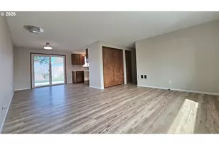 1937 Fieldcrest Ct, Salem, OR 97306 - Photo 5