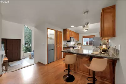 3426 Breezewood Ave, Eugene, OR 97405 - Photo 13