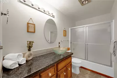 3426 Breezewood Ave, Eugene, OR 97405 - Photo 19