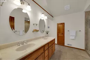 3426 Breezewood Ave, Eugene, OR 97405 - Photo 31