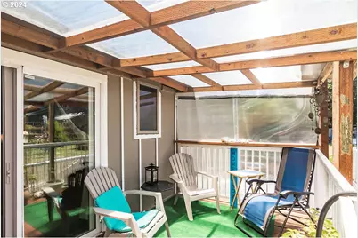 20 Willow St, Depoe Bay, OR 97341 - Photo 19