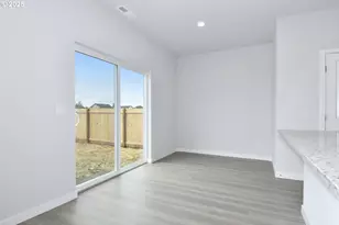 1397 Owl Ave, Woodburn, OR 97071 - Photo 11