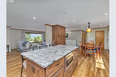 36159 SW Viewridge Ln, Hillsboro, OR 97123 - Photo 9
