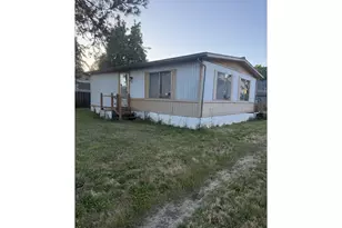 940 E 1st St, Yamhill, OR 97148 - Photo 1