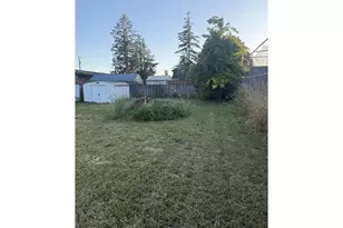 940 E 1st St, Yamhill, OR 97148 - Photo 5