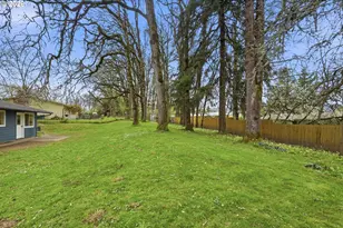 239 NE Azalea Dr, Adair Village, OR 97330 - Photo 31