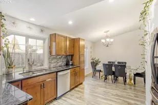 19039 SW Pike Ln, Beaverton, OR 97003 - Photo 11