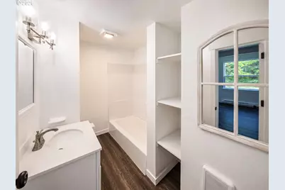 2707 SE 115th Ave, Portland, OR 97266 - Photo 5