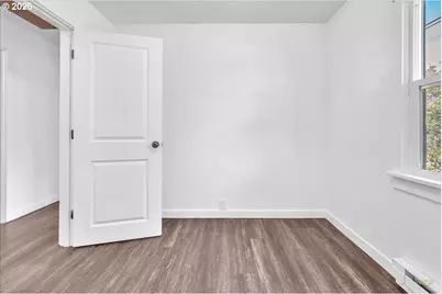2707 SE 115th Ave, Portland, OR 97266 - Photo 21