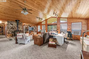 864 Larkspur Ln, Oakland, OR 97462 - Photo 7