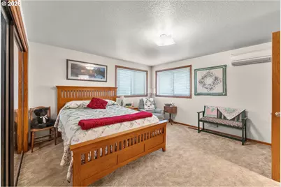 864 Larkspur Ln, Oakland, OR 97462 - Photo 15