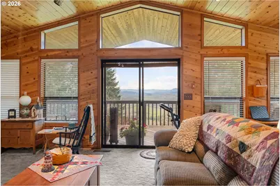 864 Larkspur Ln, Oakland, OR 97462 - Photo 9