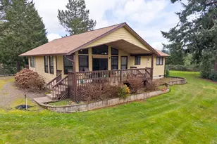864 Larkspur Ln, Oakland, OR 97462 - Photo 5