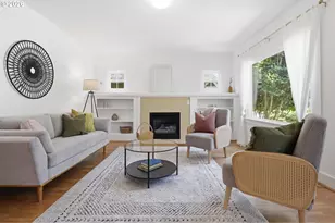 642 NE Holland St, Portland, OR 97211 - Photo 7