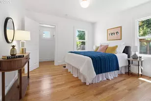 642 NE Holland St, Portland, OR 97211 - Photo 17