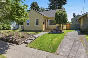 642 NE Holland St, Portland, OR 97211 - Photo 39