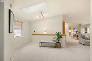 2323 W 28th Ave, Eugene, OR 97405 - Photo 9