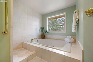 2323 W 28th Ave, Eugene, OR 97405 - Photo 21