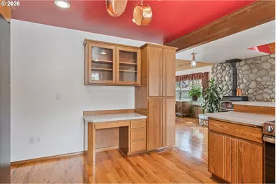 4515 Columbia Heights Rd, Longview, WA 98632 - Photo 9