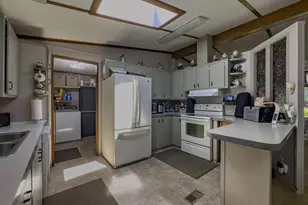 420 Leelo Ct, Florence, OR 97439 - Photo 5