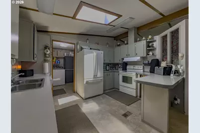 420 Leelo Ct, Florence, OR 97439 - Photo 7
