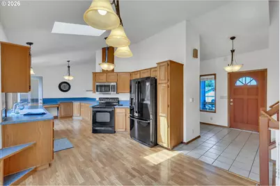 2474 SW Willowbrook Ave, Gresham, OR 97080 - Photo 13