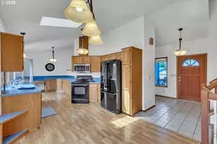2474 SW Willowbrook Ave, Gresham, OR 97080 - Photo 13